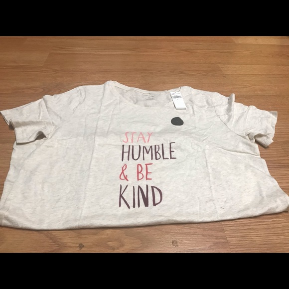 Banana Republic Tops - NWT Kind t shirt